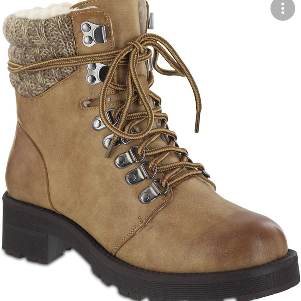 MIA Maylynn Boots worn once size 8